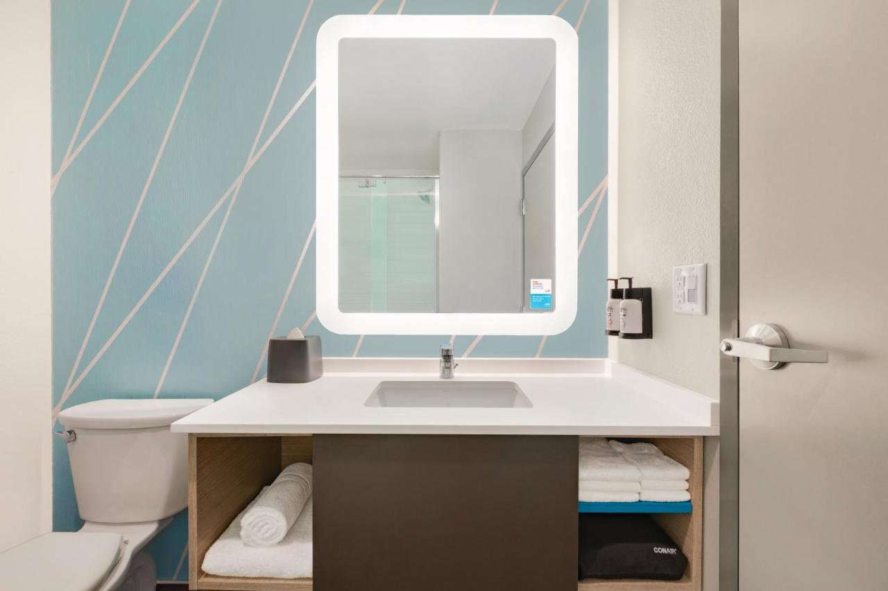 Avid Hotels Hattiesburg West By Ihg Екстериор снимка